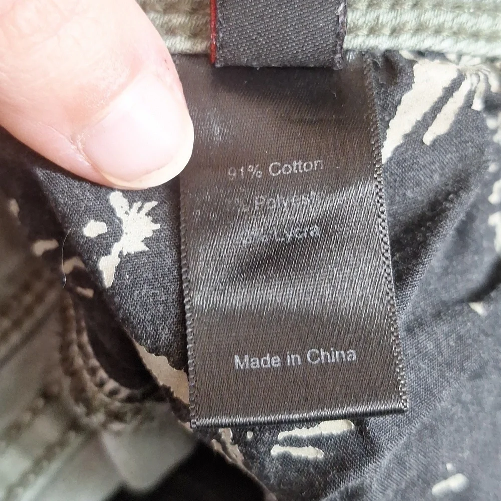 PEOPLE'S LIBERATION GREEN SHORT SHORTS 11/12 - Picture 8 of 8